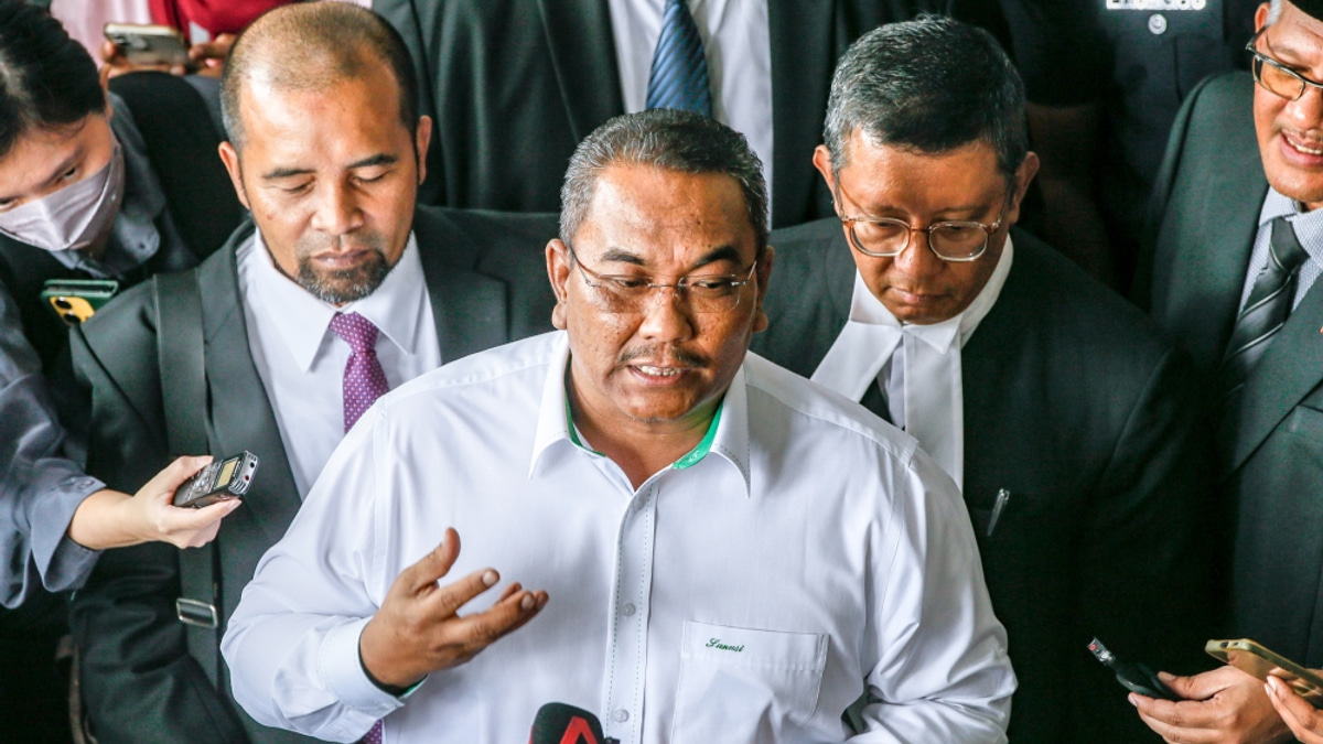 Kedah Leader Sanusi Issues Legal Demands Against DAP Politicians Over Alleged Misrepresentation