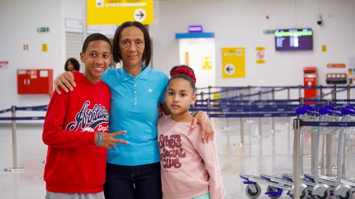Cape Verde goalkeeper Vozinha's mother receives US visa to watch World Cup after emotional appeal
