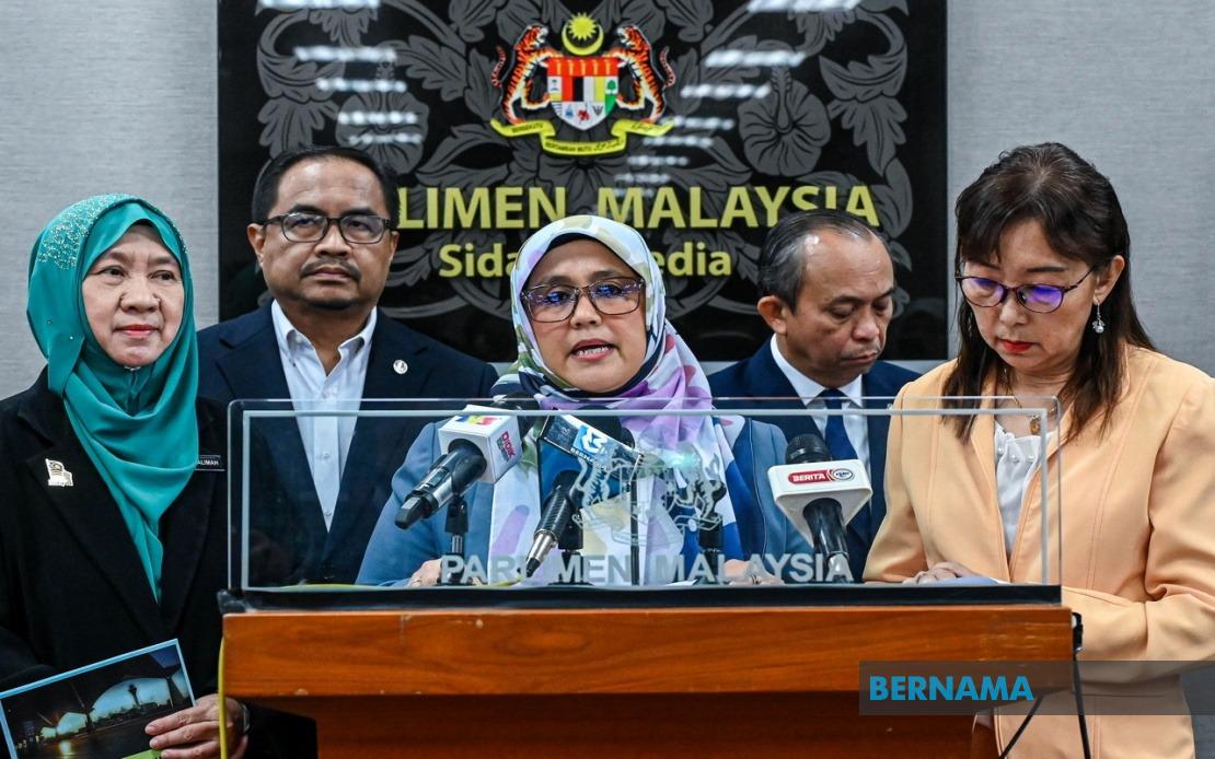 Malaysia Must Keep 70% Stake in Airport Operator, Says Parliament's Watchdog