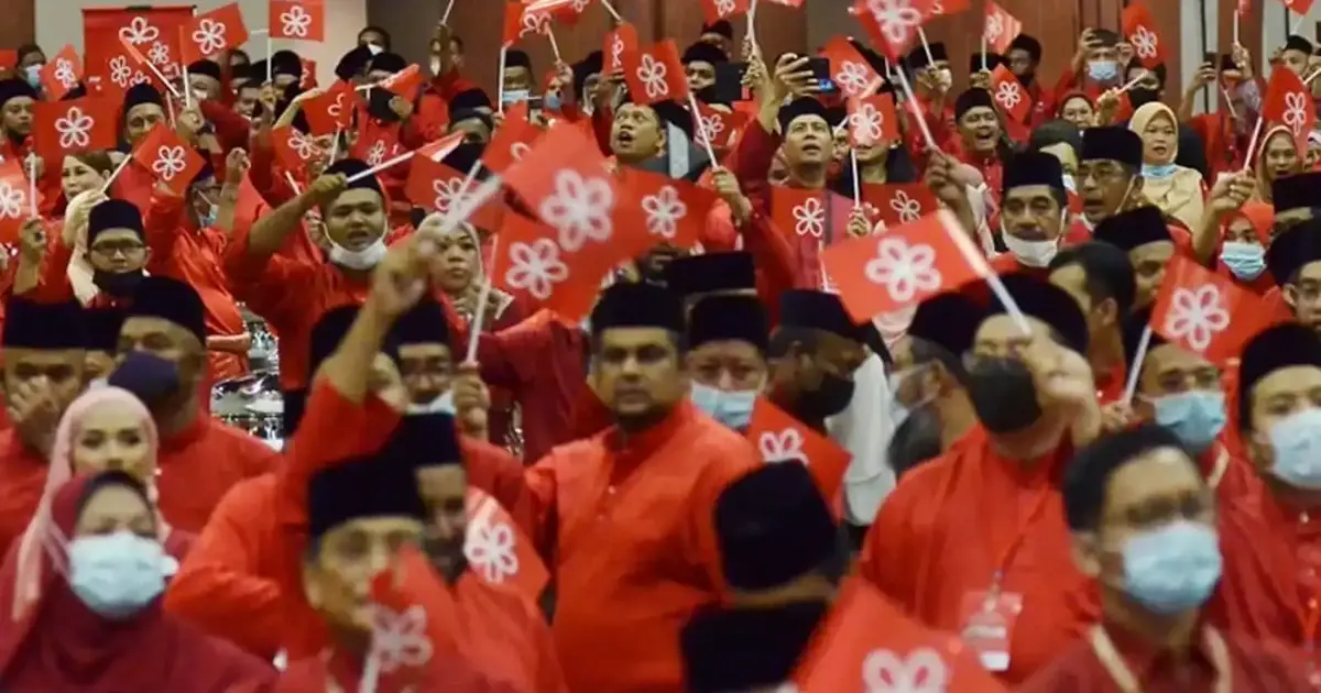 Bersatu's Coalition Role Becomes Untenable, Says PAS Treasurer