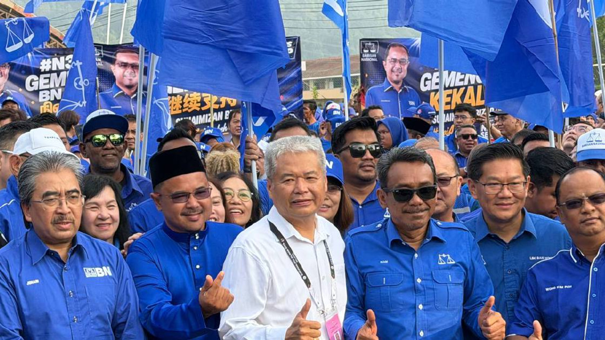 Top Umno figures rally behind BN candidates in Negeri Sembilan push