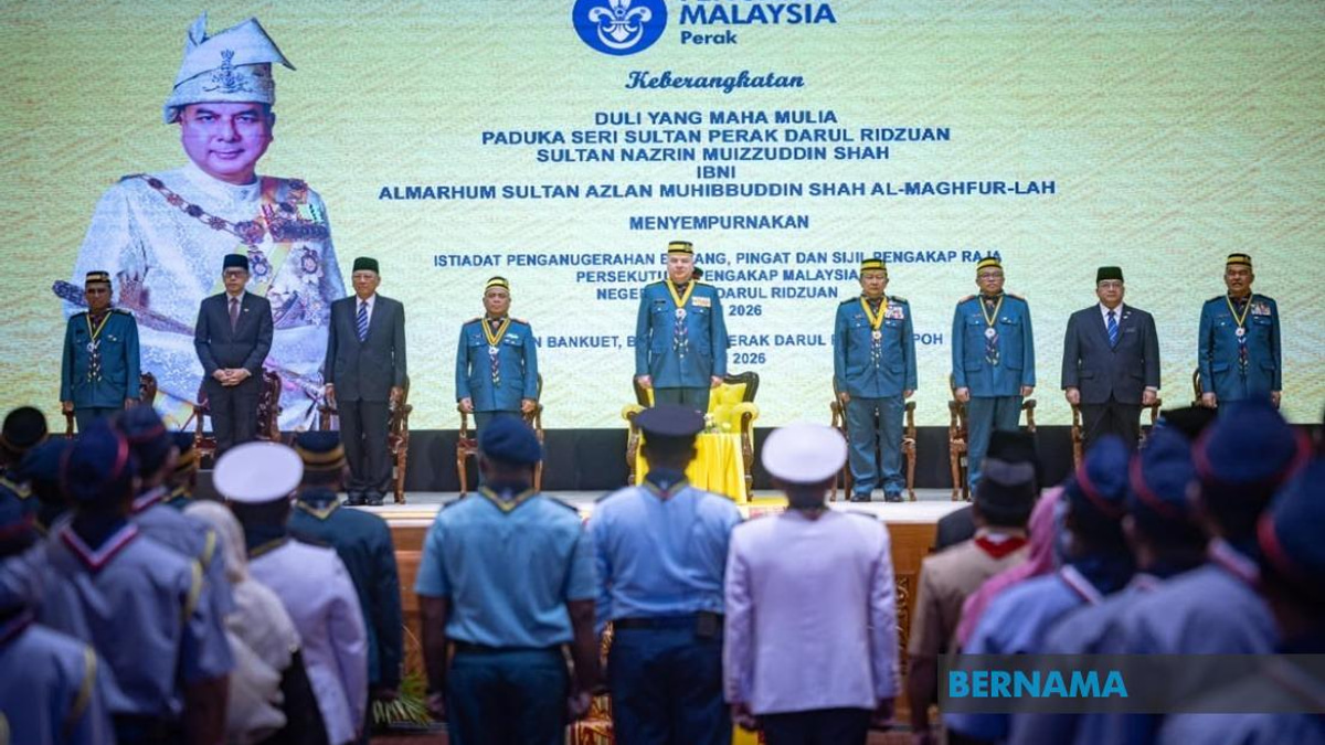 Sultan Nazrin Presents Prestigious Scouting Awards to 239 Perak Recipients