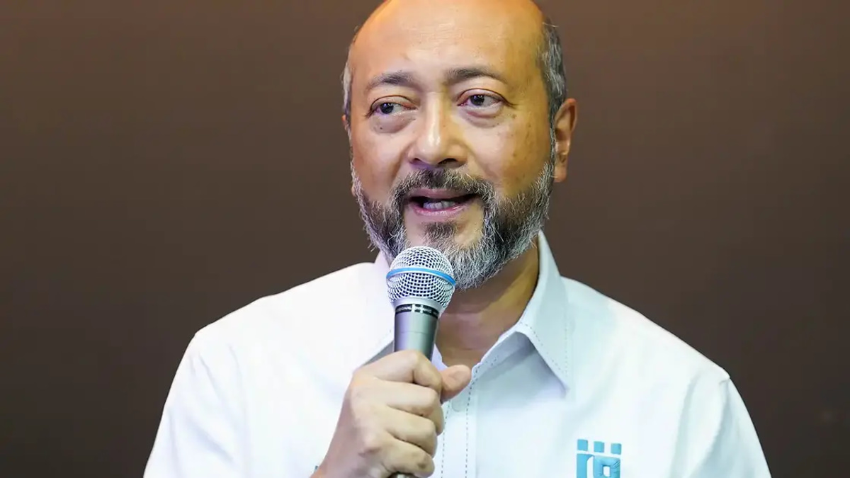 High Court to Rule on Mukhriz Mahathir's RM5 Million Tax Dispute